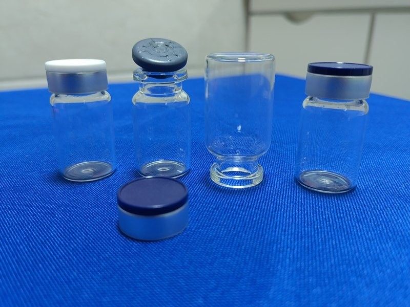 5 ml 10 ml กระป๋องแก้วขนาดเล็กใส แมเบอร์แพทย์ กระป๋องแก้วเฉลี่ย Borosilicate กระป๋องแก้วสําหรับ Vaccacine