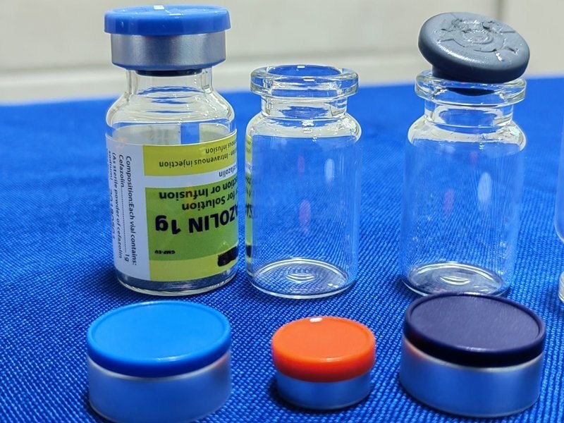 กระป๋องยาแก้วทางการแพทย์ใส กระป๋องยา 5ml 10ml 20ml กระป๋องยาแก้วใส แอมเบอร์เปล่า กระป๋องยาแก้วไร้เชื้อ