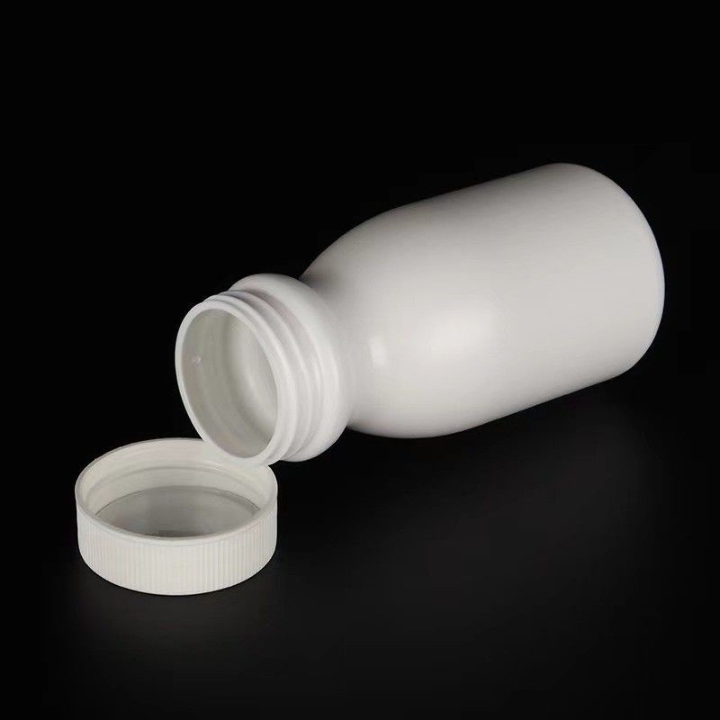 ช่องว่างปากกว้าง 100ml 150ml พลาสติกสีขาว PE ยาเม็ด ถังแคปซูลยา
